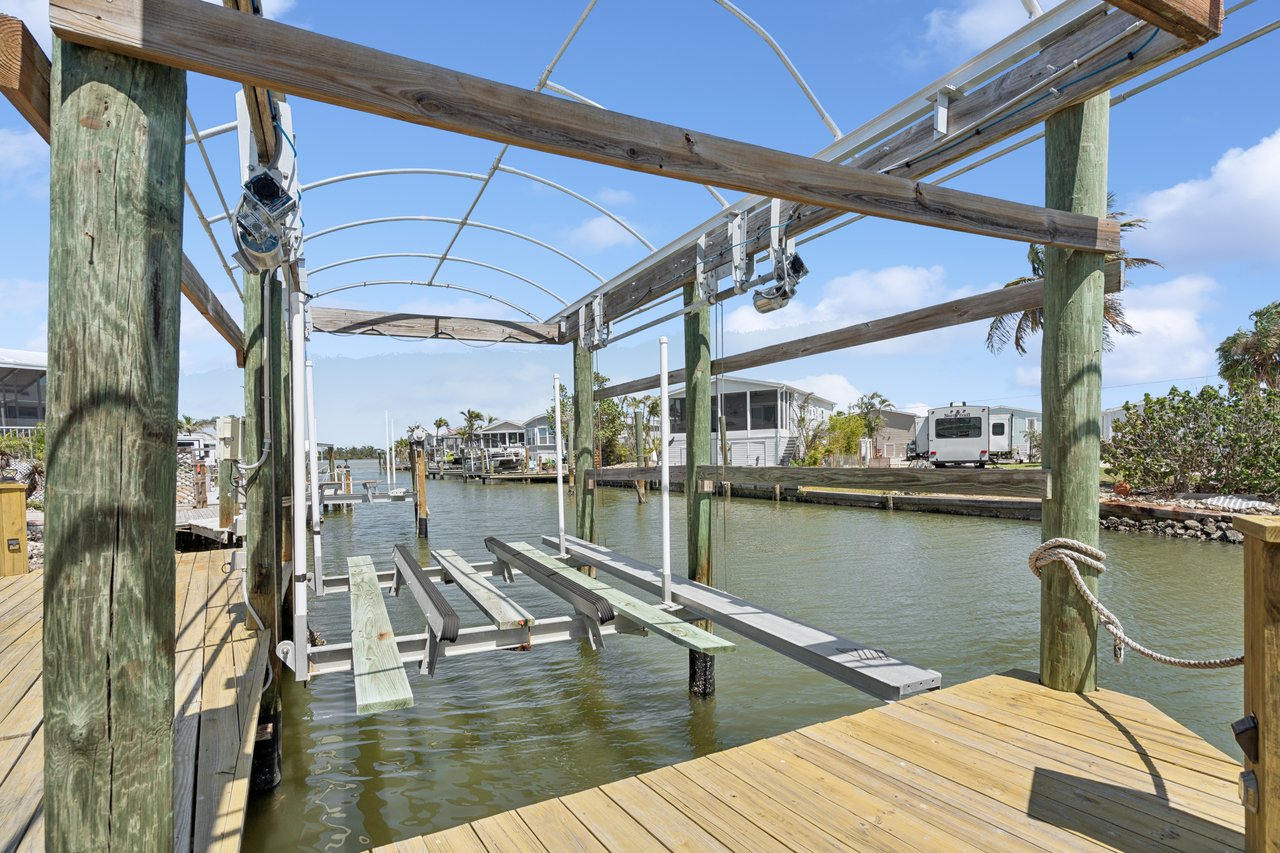 12 Nancy Ln - Fort Myers Beach