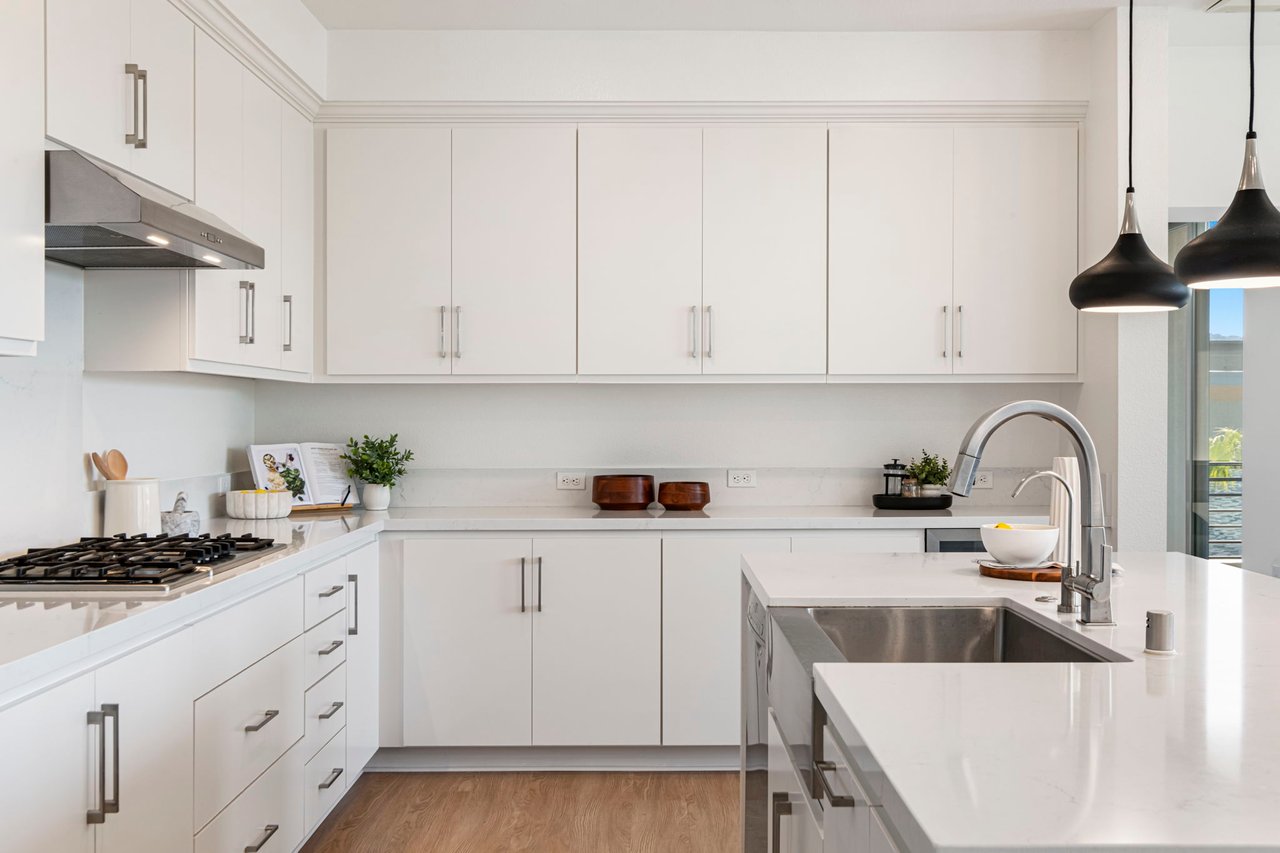 5690 Metrose Ct #302