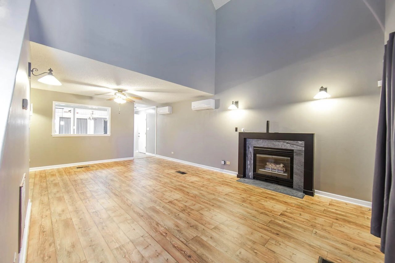 444 Chester Lee St