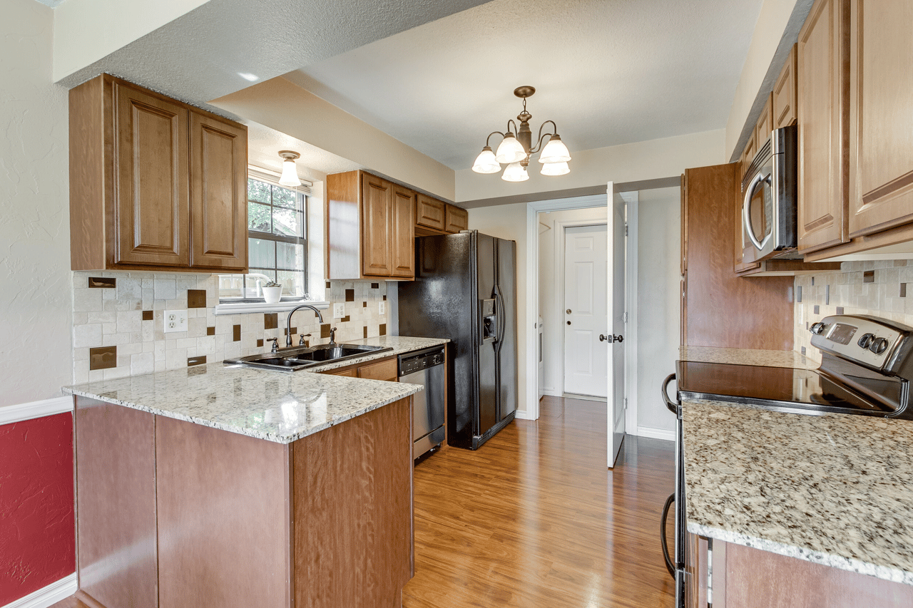 Just Listed: Move-In Ready Ripple Creek Home