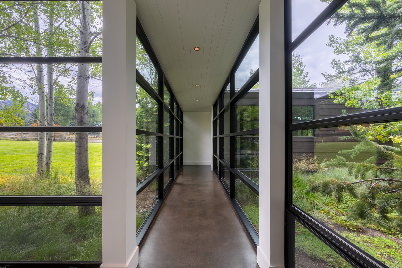 28 Maroon Drive, Aspen