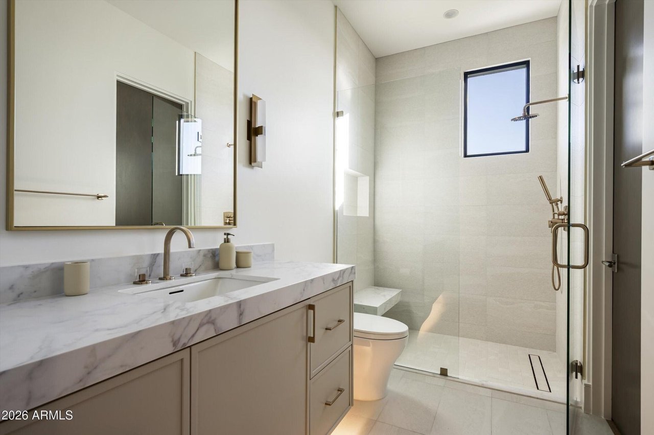 9245 E RIMROCK Drive