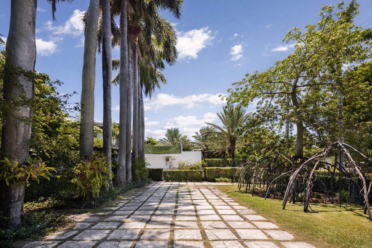 5215 Pine Tree Miami Beach