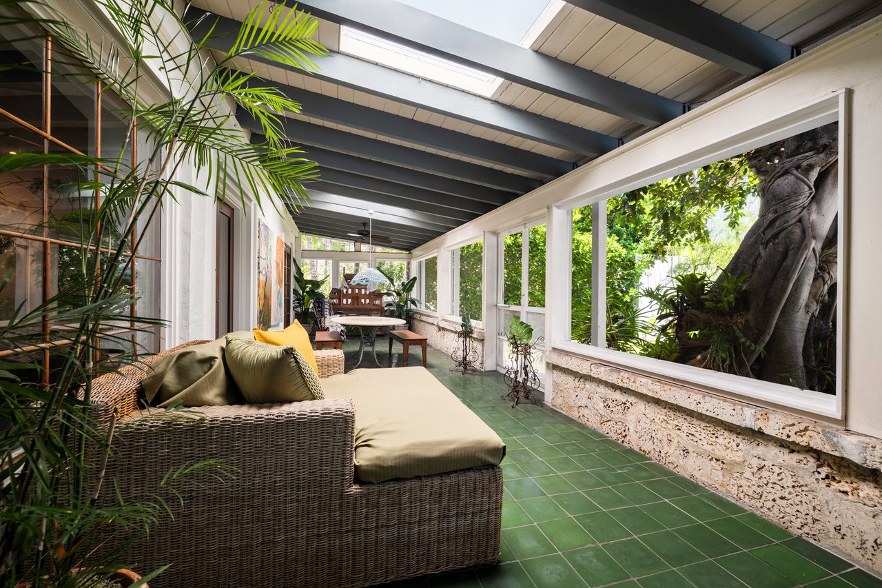 5215 Pine Tree Miami Beach