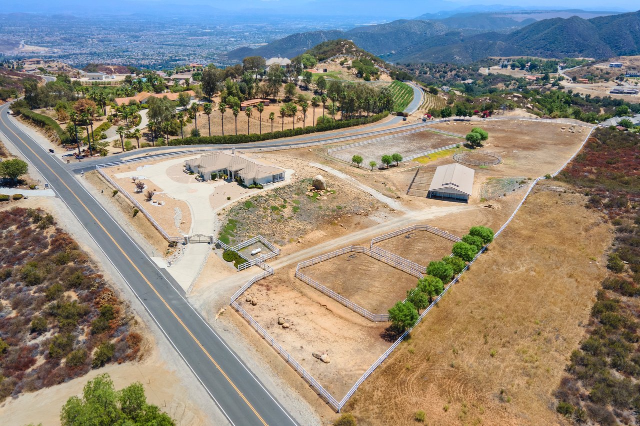 37950 Via Majorca