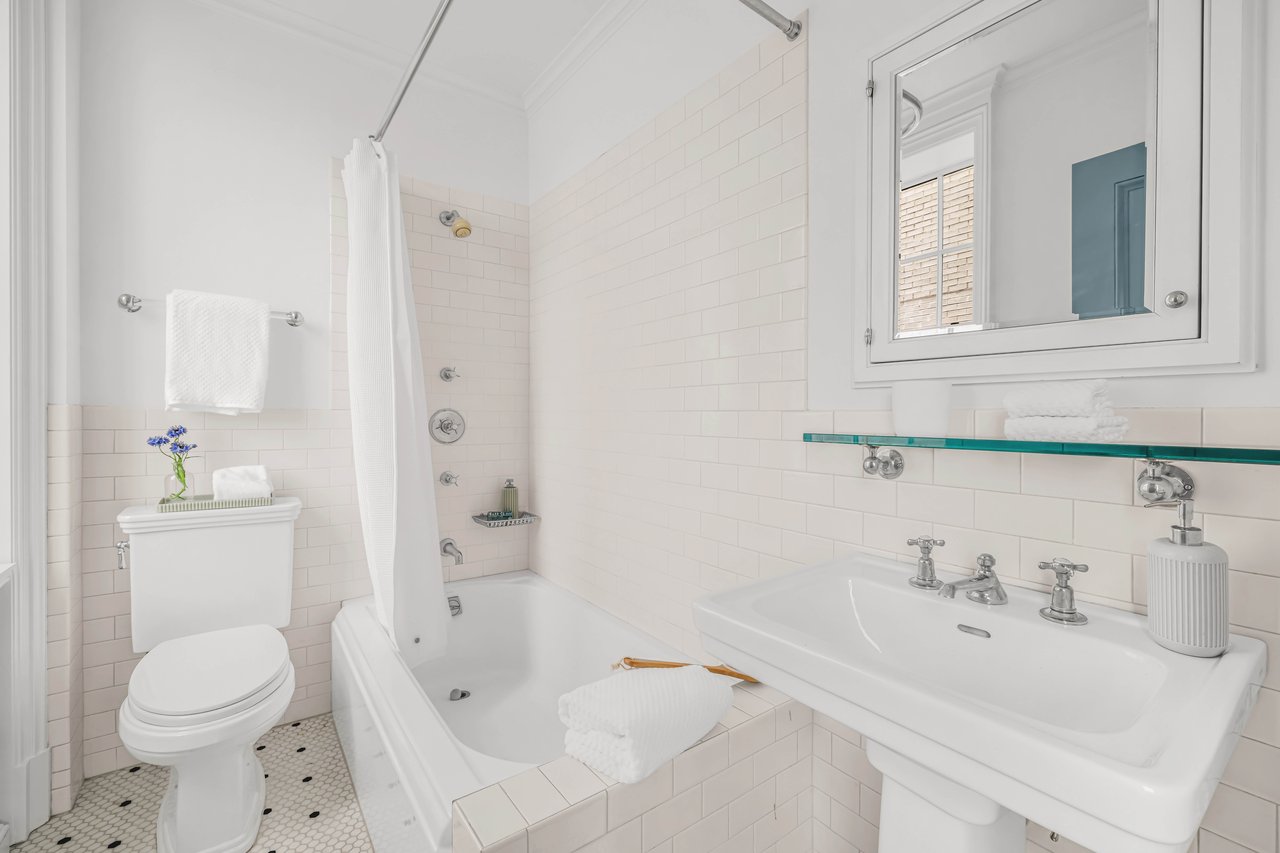 39 East 79th Street