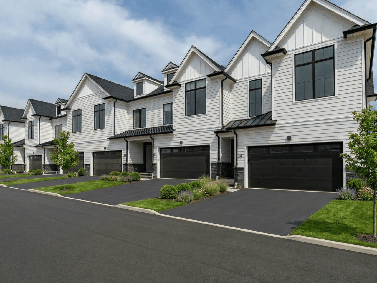 Victoria's Estates | Paramus