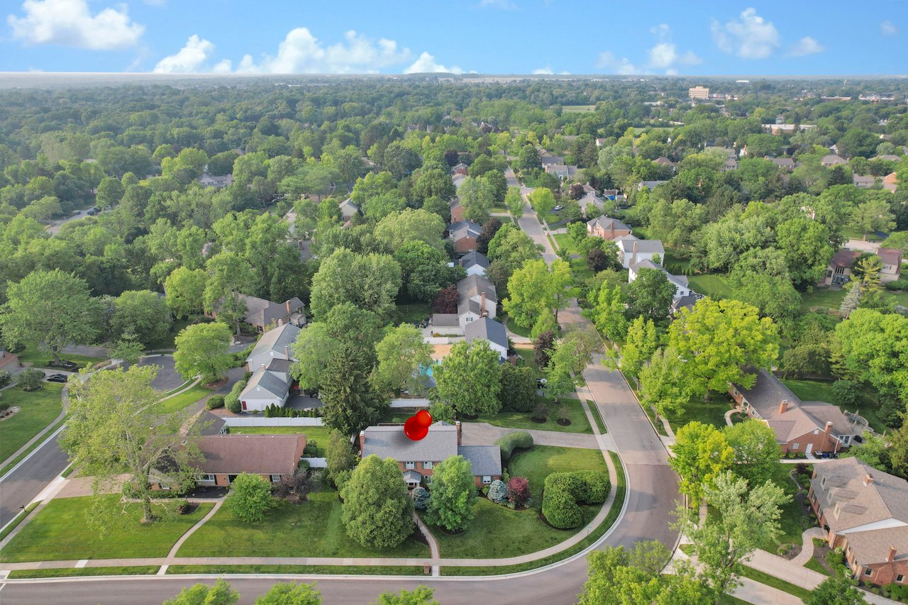 2560 CHARTWELL RD, UPPER ARLINGTON, OH 43220