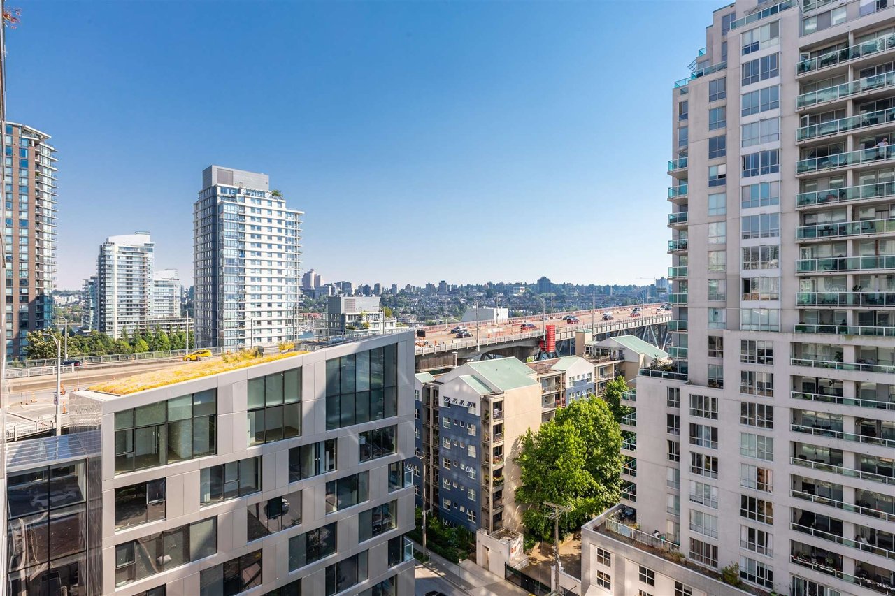1480 Howe St, #1205
