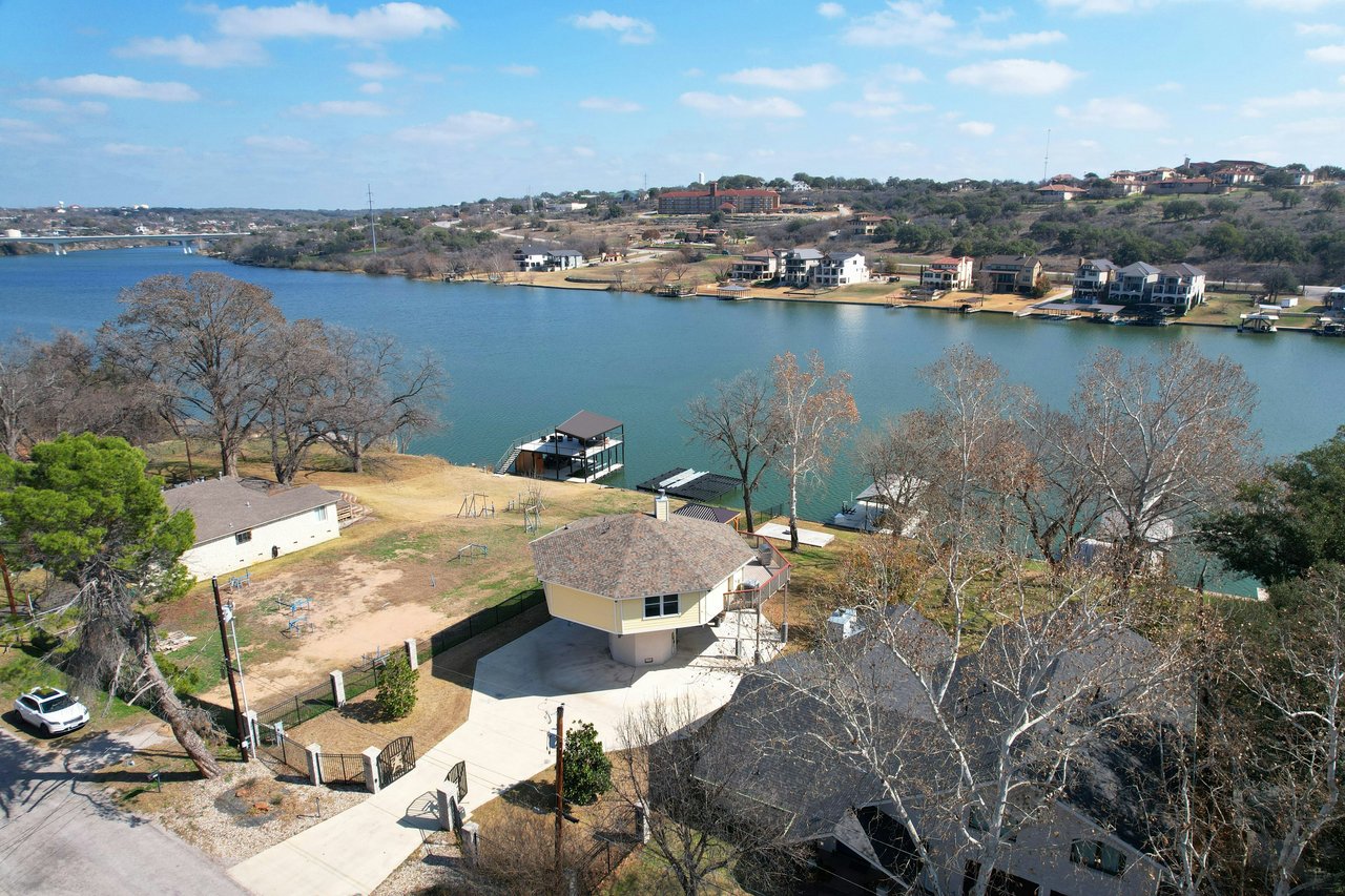 Lake Marble Falls Getaway