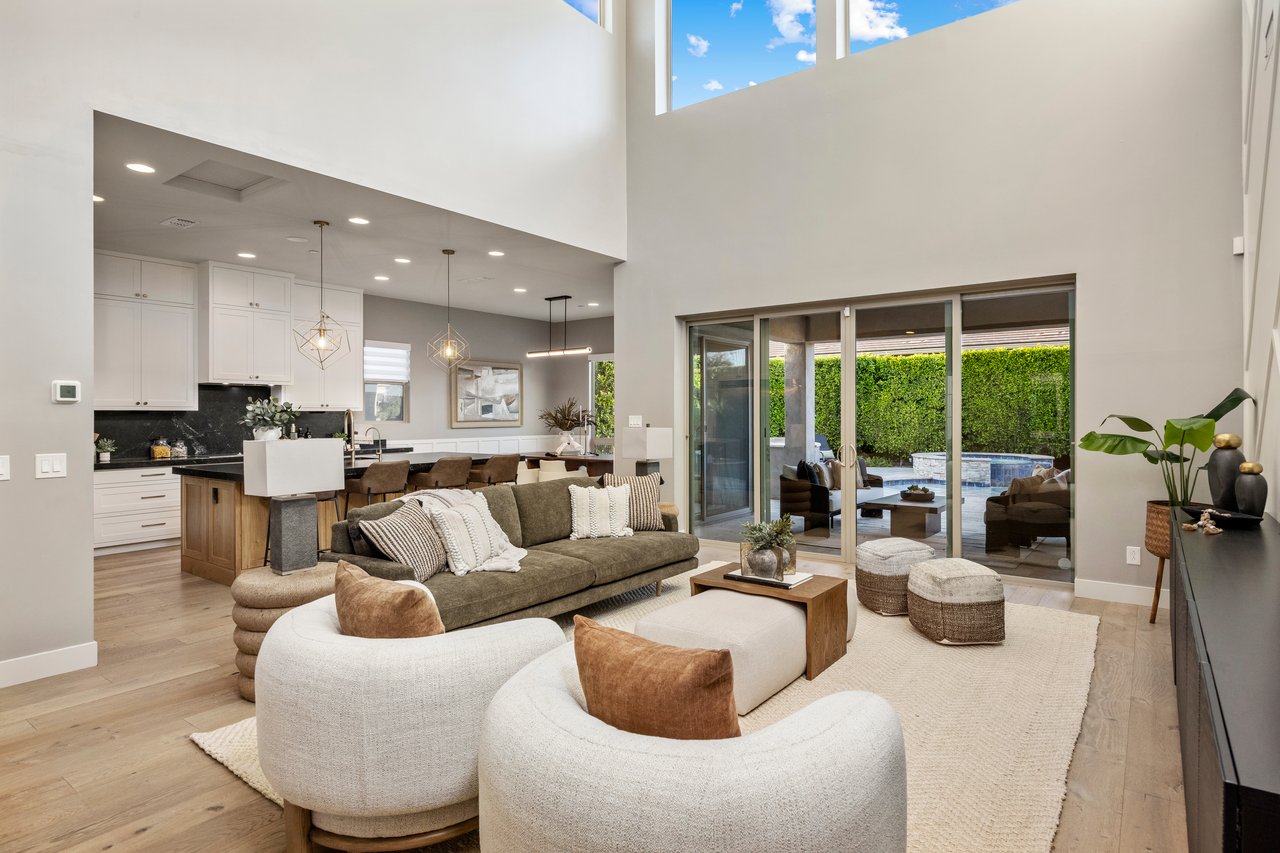3020 E LOS GATOS Drive