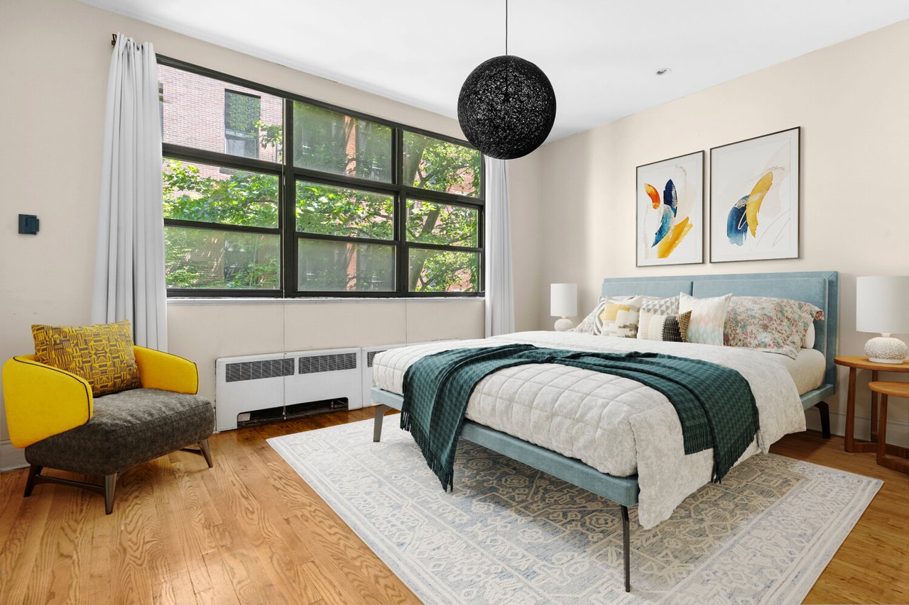 33 W 9TH Street