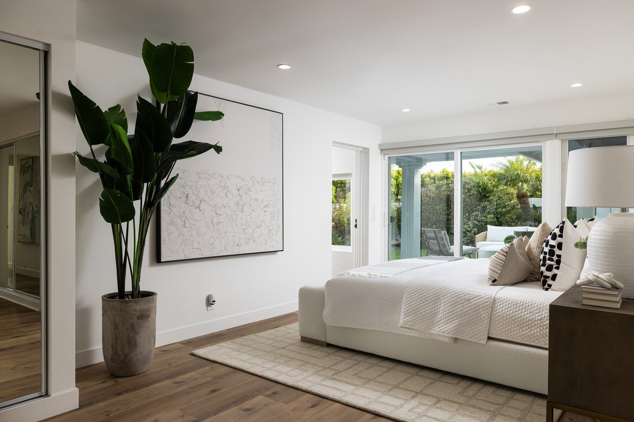 1007 White Sails Way