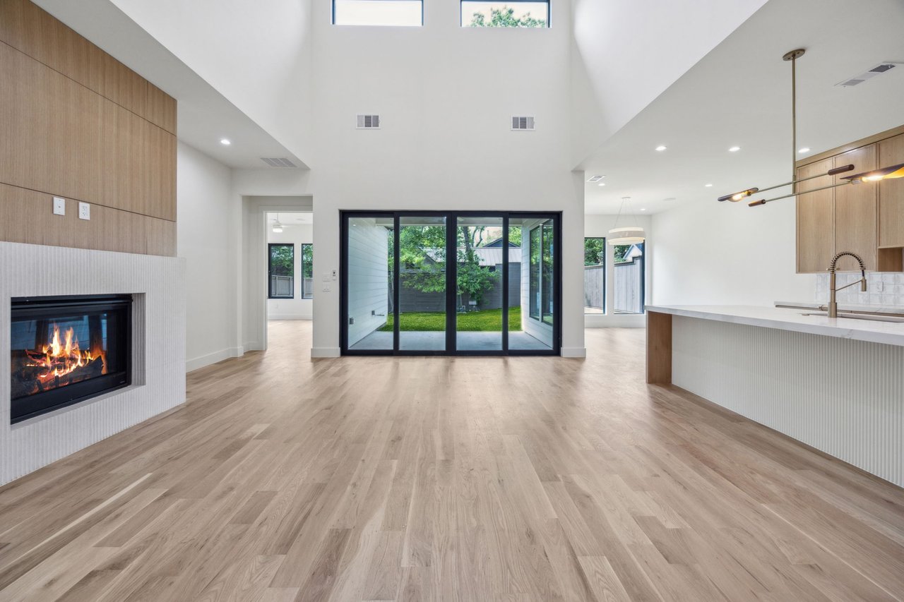 8643 San Leandro Drive