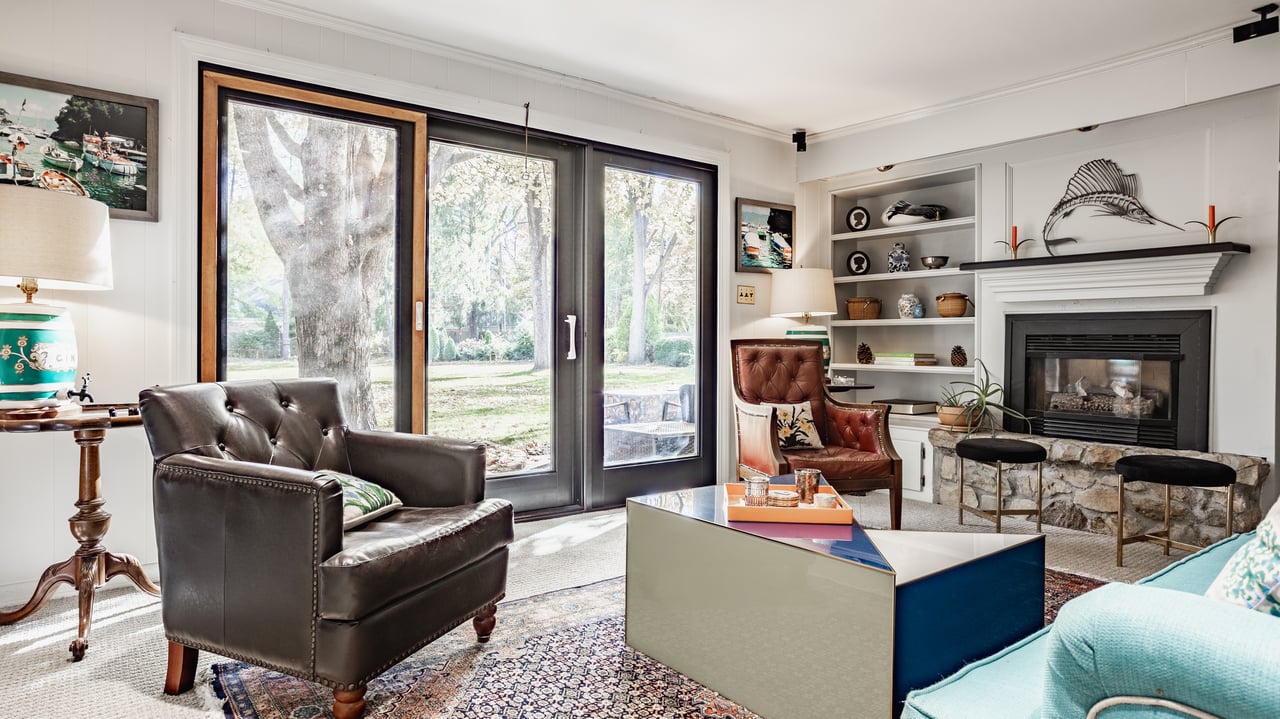 8045 Broadway Street