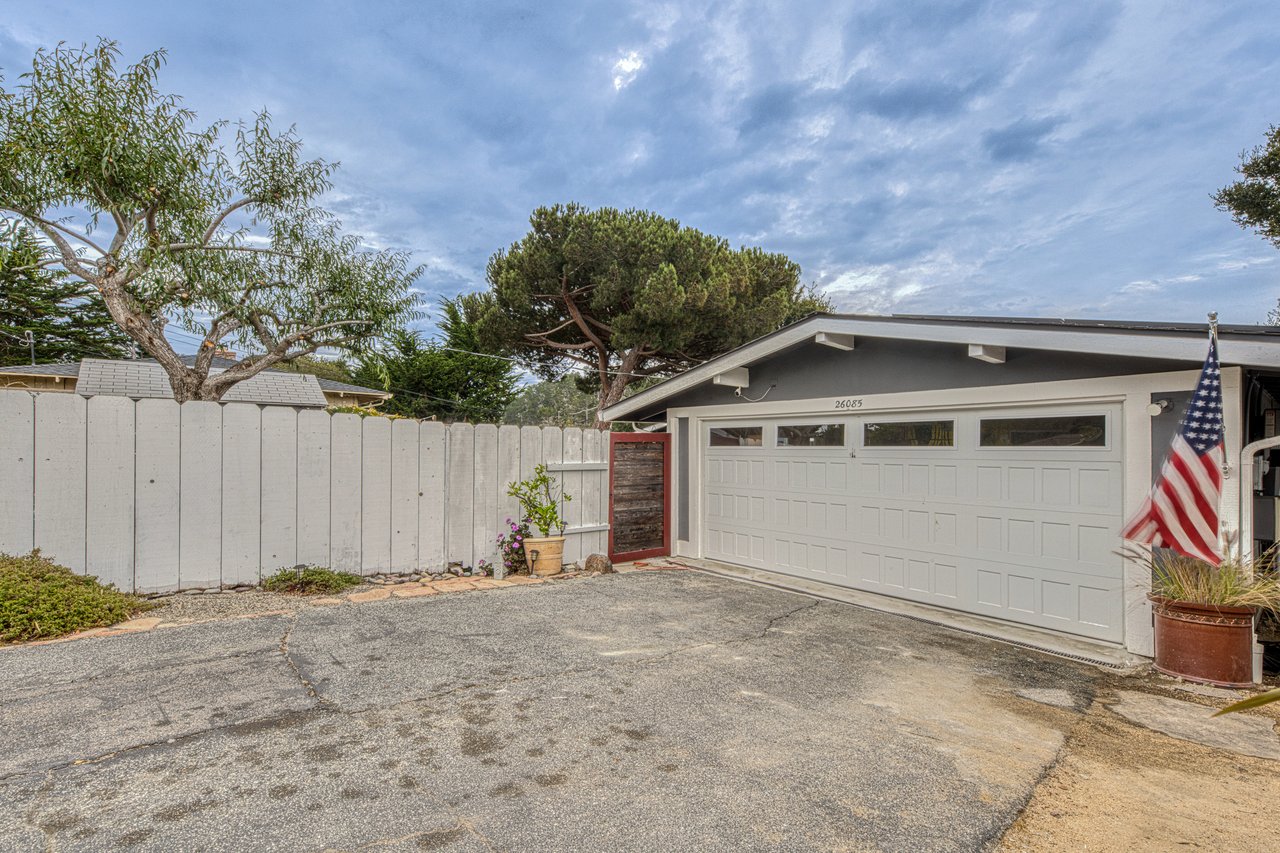 26085 Carmel Hills DR , CARMEL, CA 93923