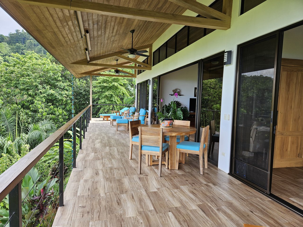 Beautiful sea view House Guesthouse and Pool in a gated Community close to awesome Beaches