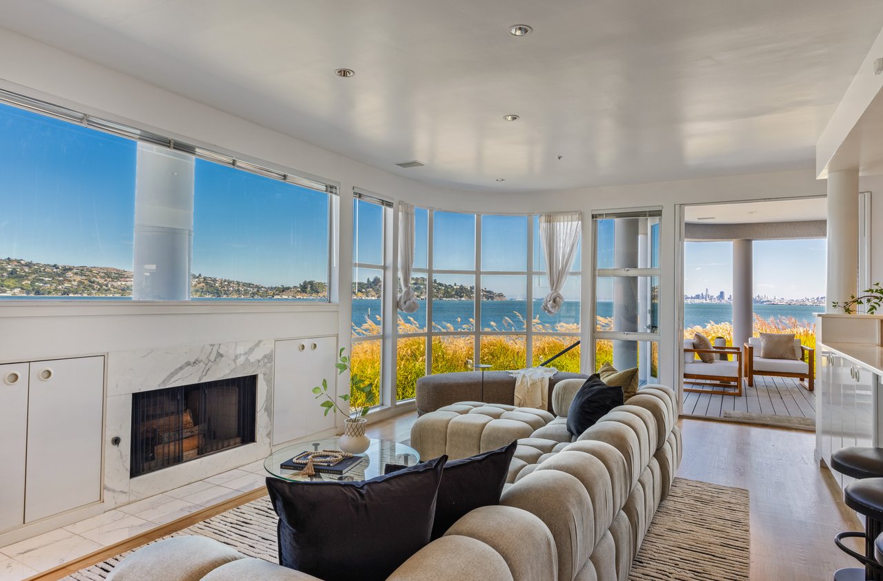 Sweeping Views Across the Bay