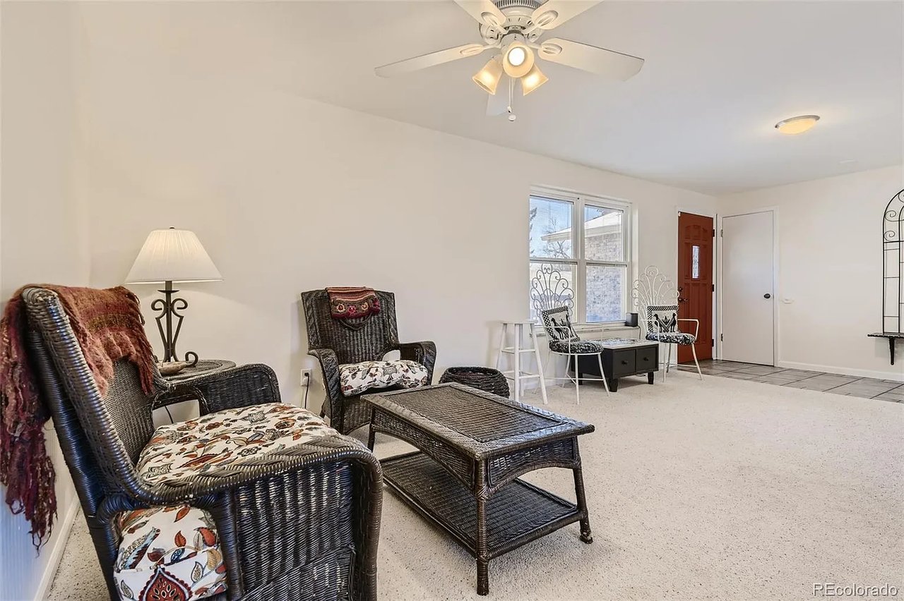 3069 S Dayton Ct