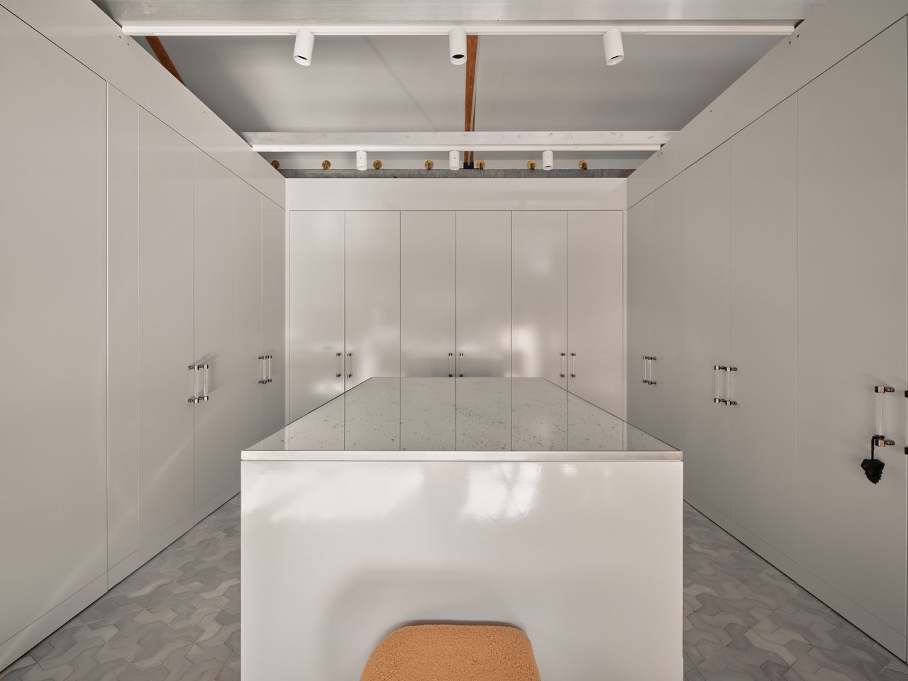 STRATFORD HILLS ARCHITECTURAL LANDMARK