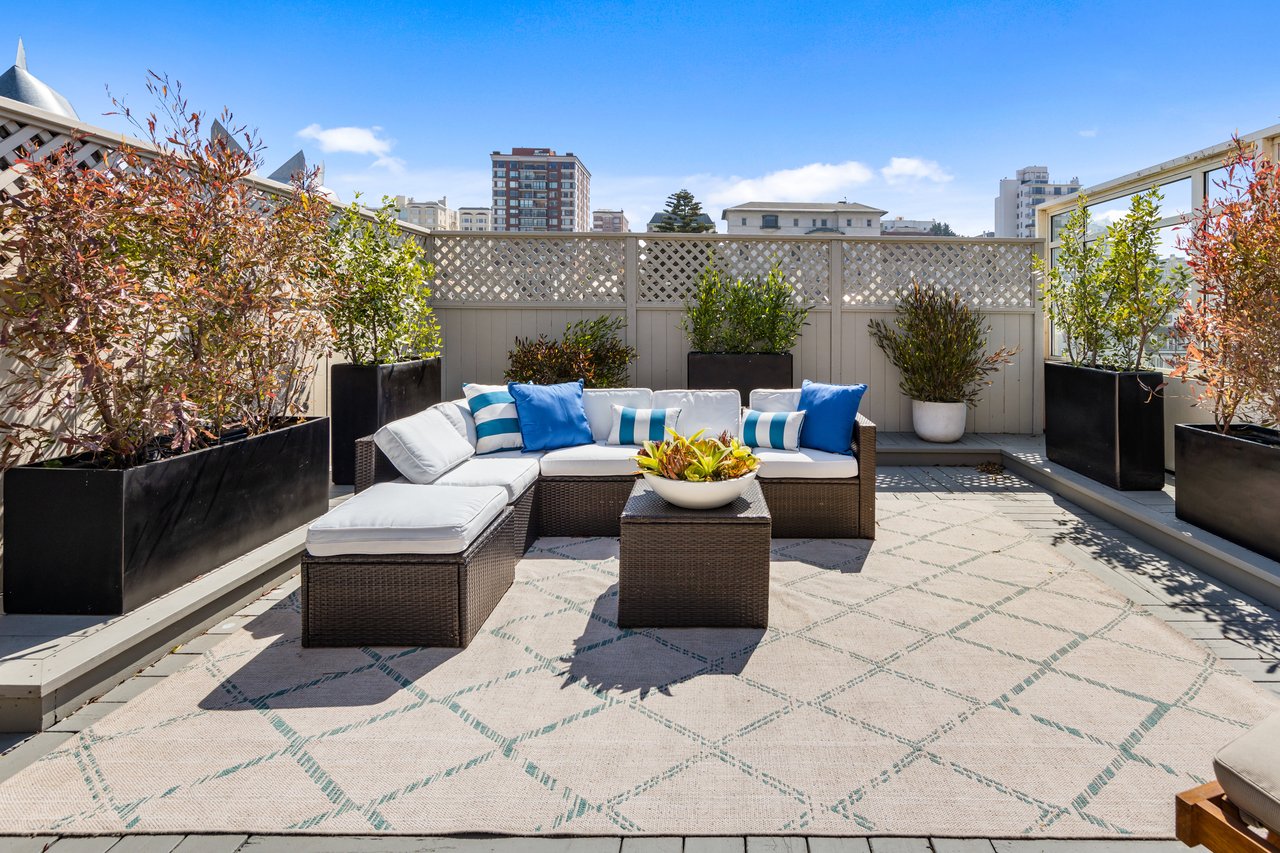 2100 Green Street Penthouse