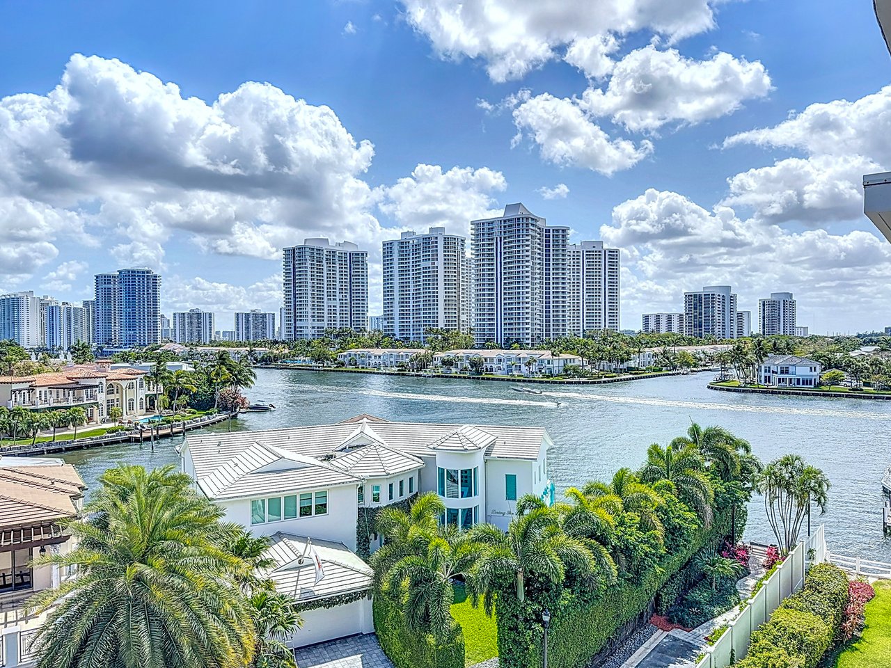 3209 S Ocean Dr # 6O