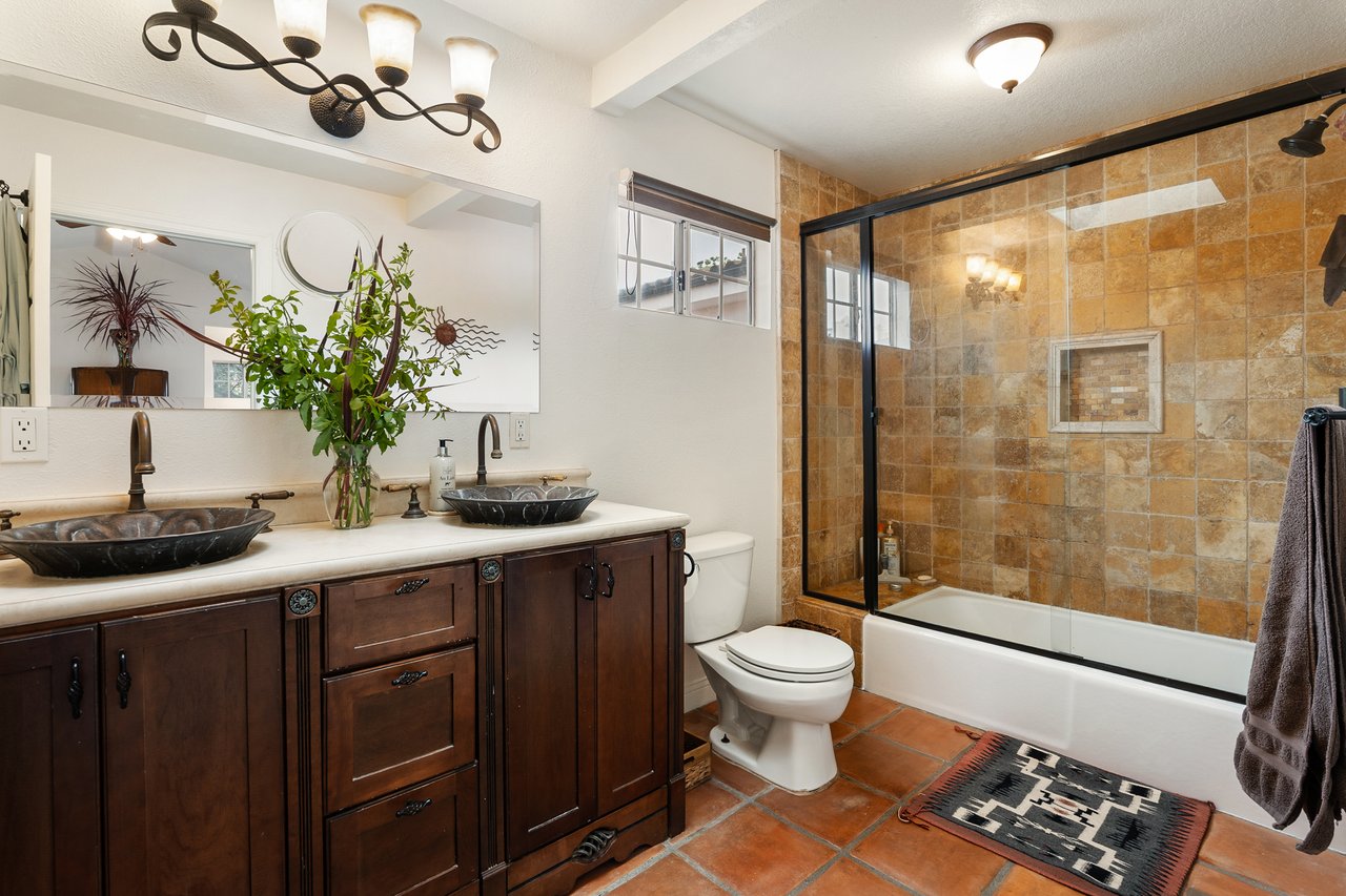 4333 Vantage Ave, Studio City