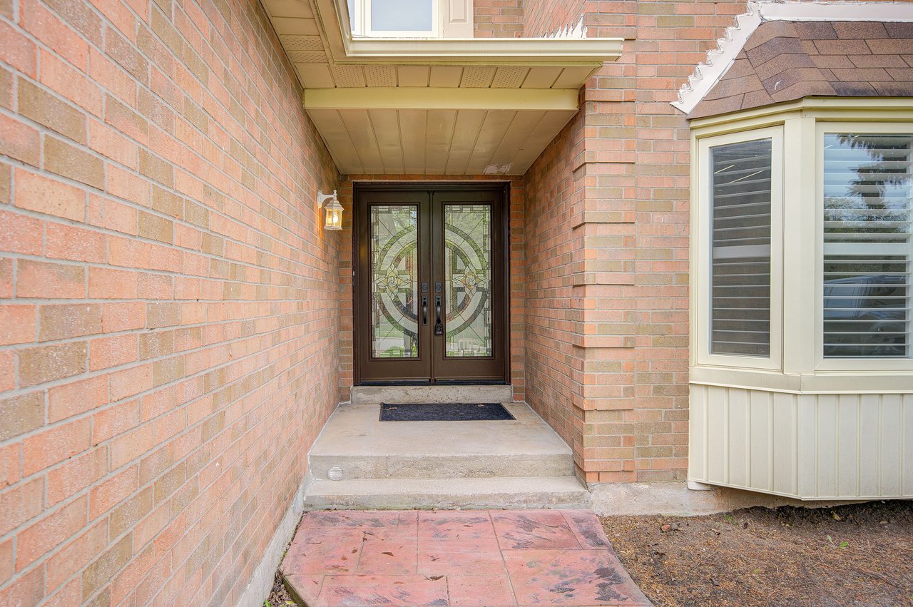 1126 Berkshire Crt