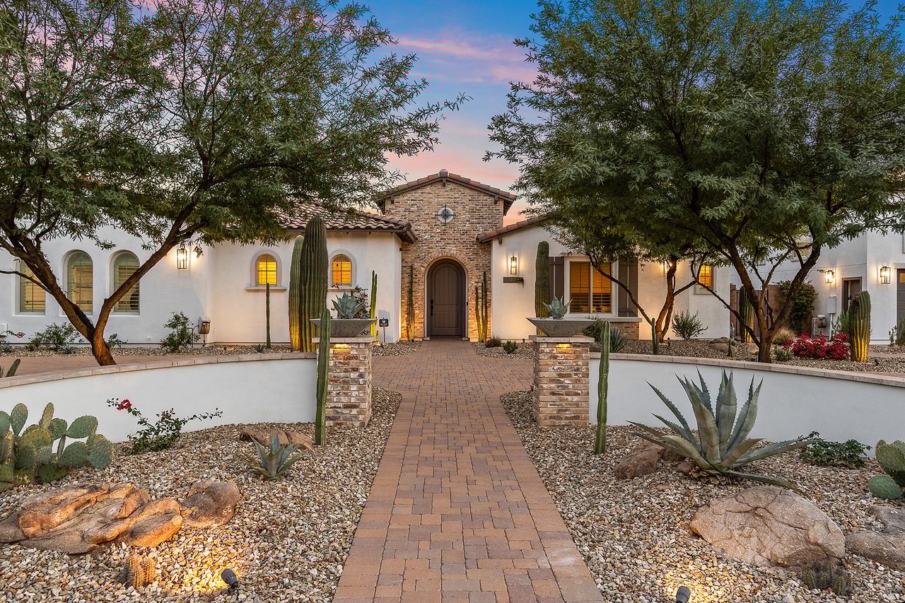 7749 W ARTEMISA Avenue