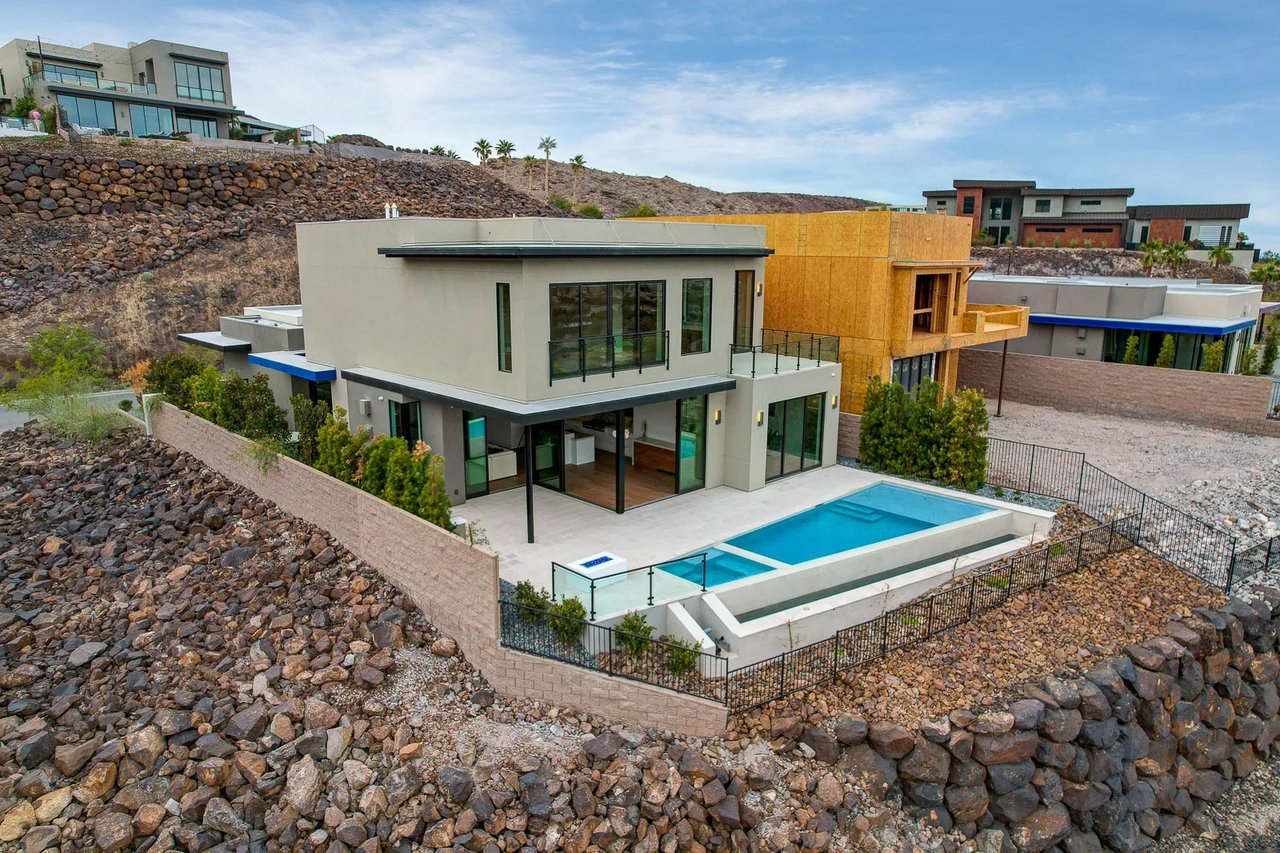 Modern Model Home for Sale in MacDonald Highlands