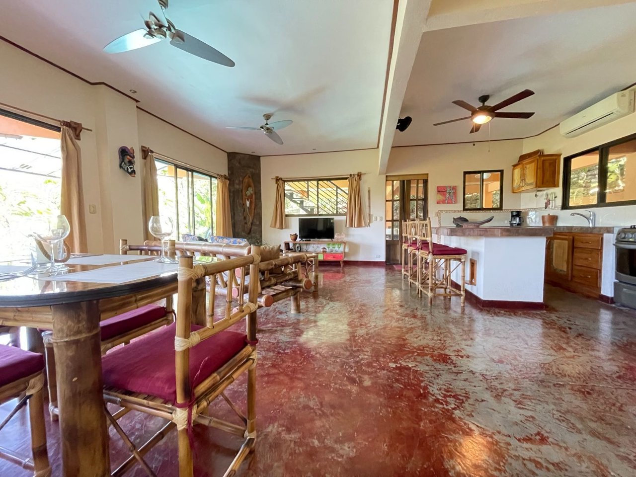 Riverfront Guest House Estate, Uvita, Puntarenas