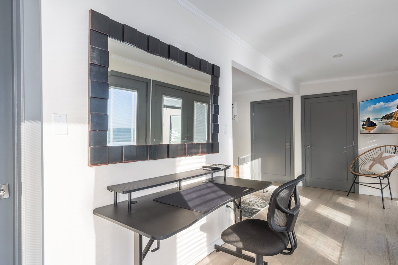 Pacific Retreat 🌊