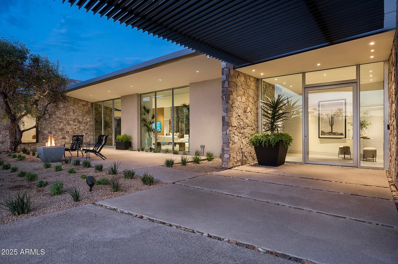 5120 N CASA BLANCA Drive