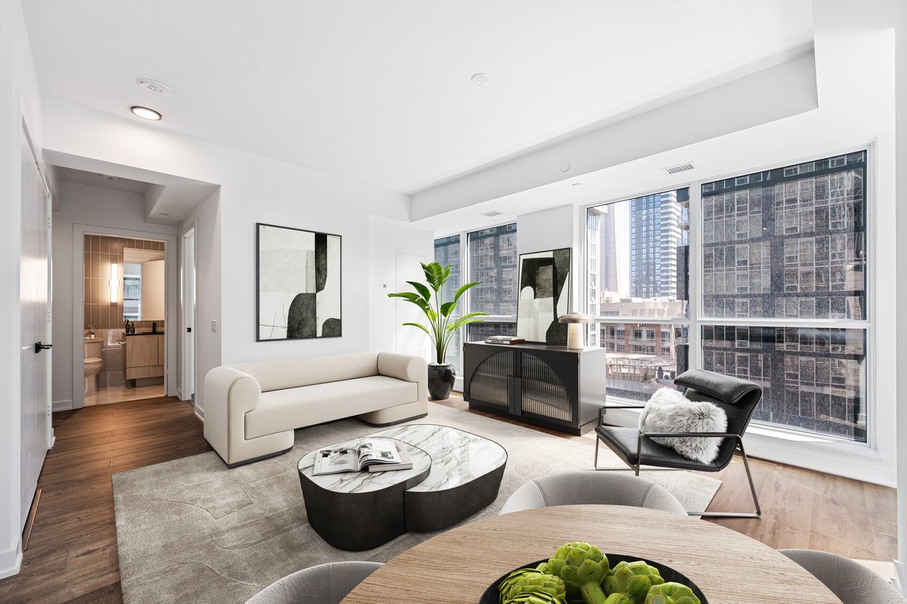 327 King Street W, Toronto C01
