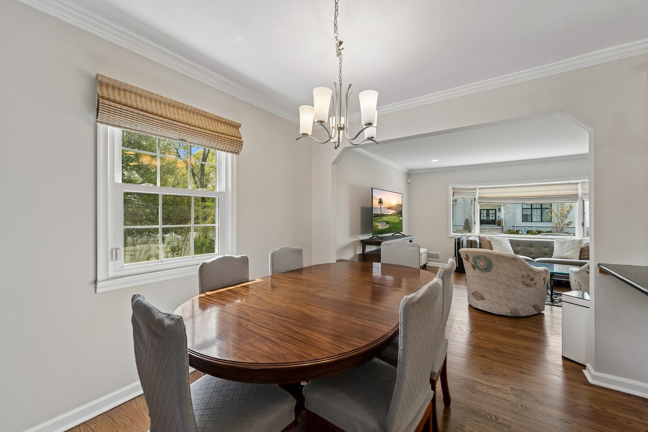 34 Moss Ave, Westfield, NJ 07090