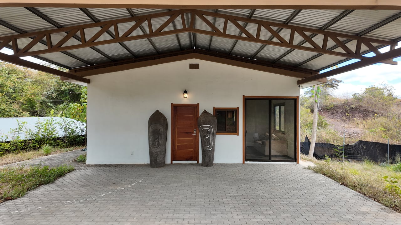 Casita Rustica + Large Lot - Playa Grande