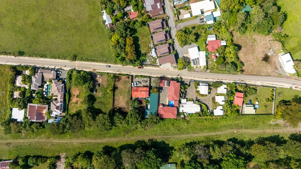 Apartments within Walking Distance to the Beach In Uvita – 0.21 Acres