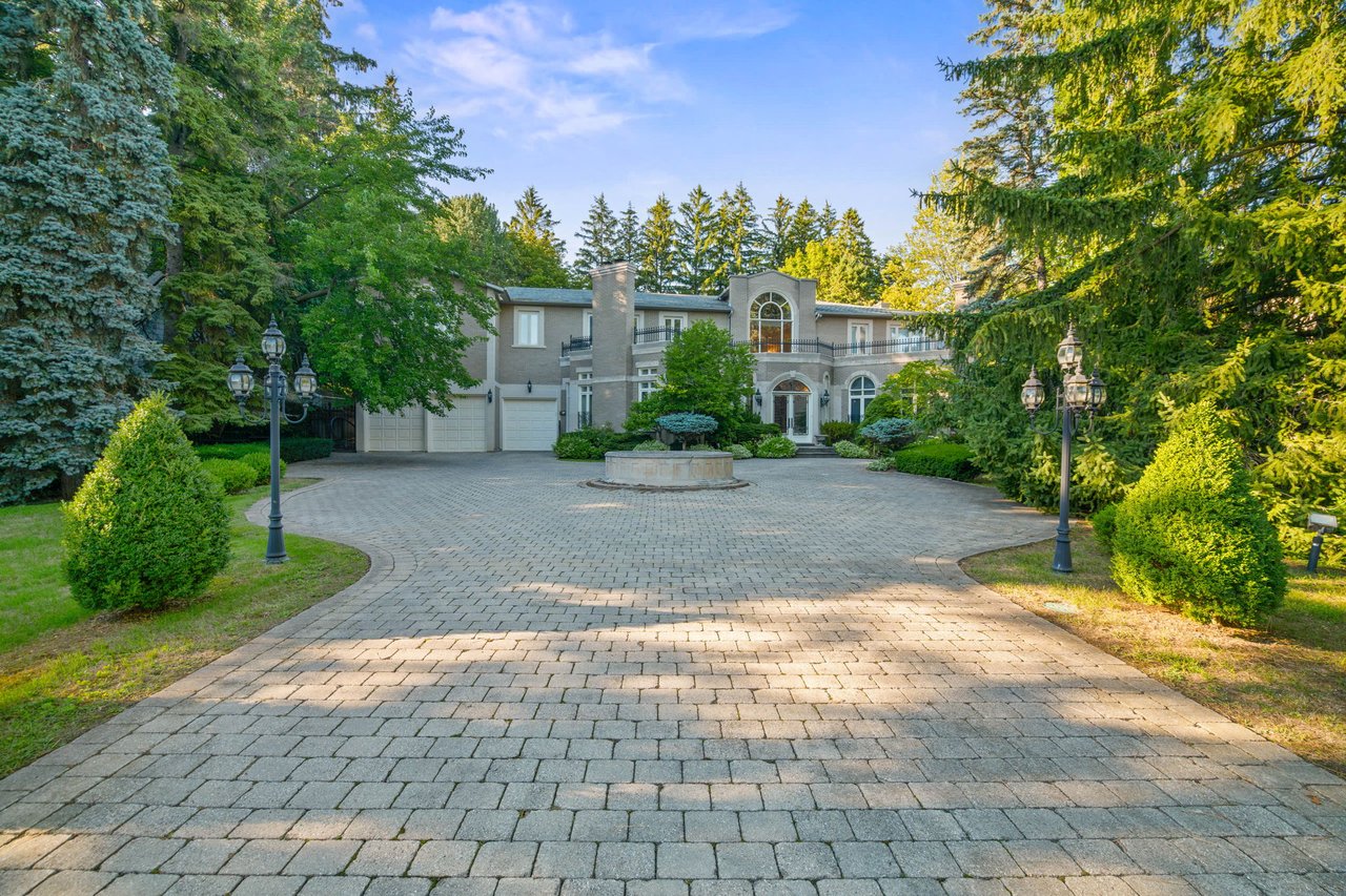 Neoclassical Residence