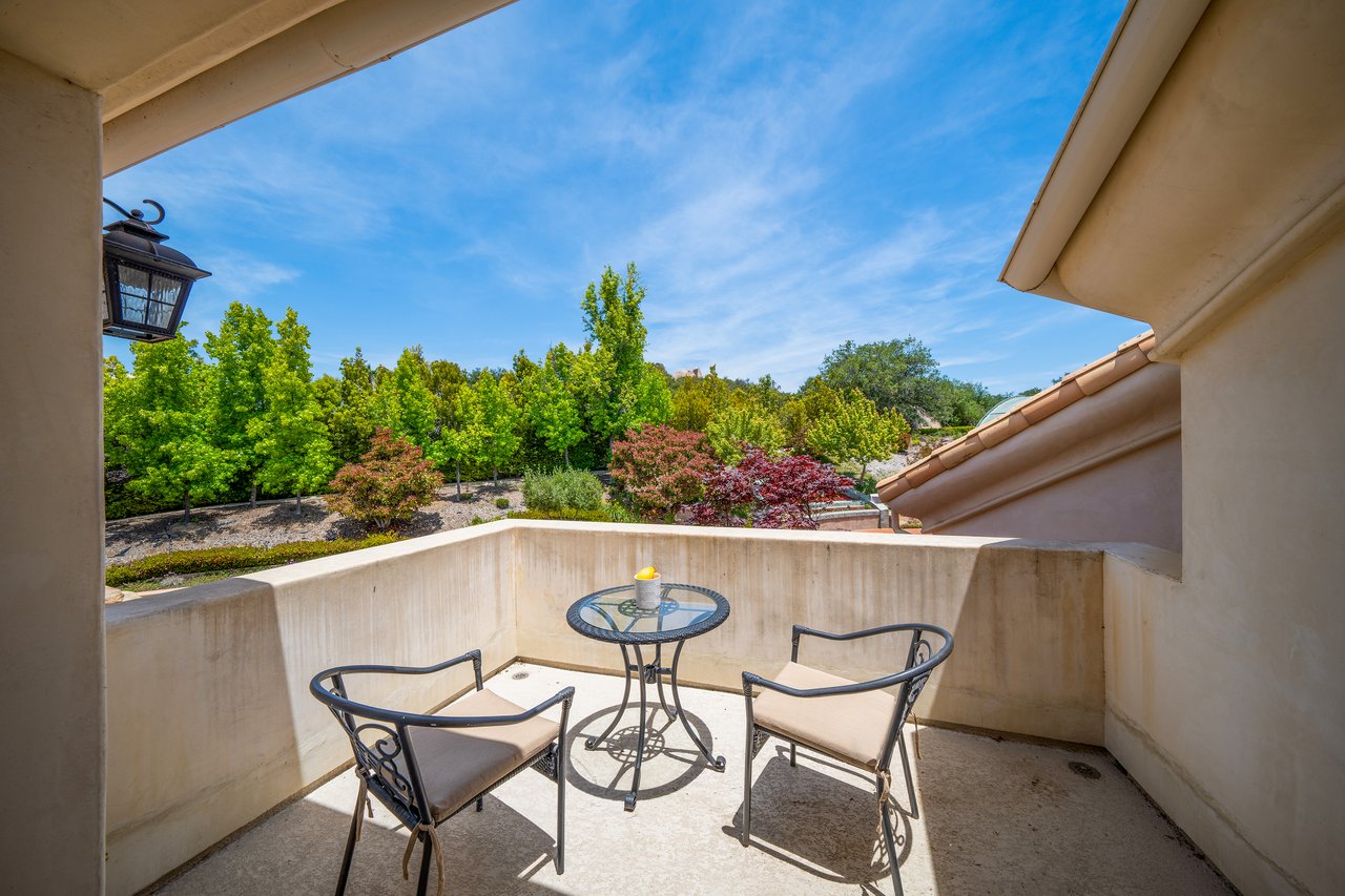 41555 Avenida Conchita