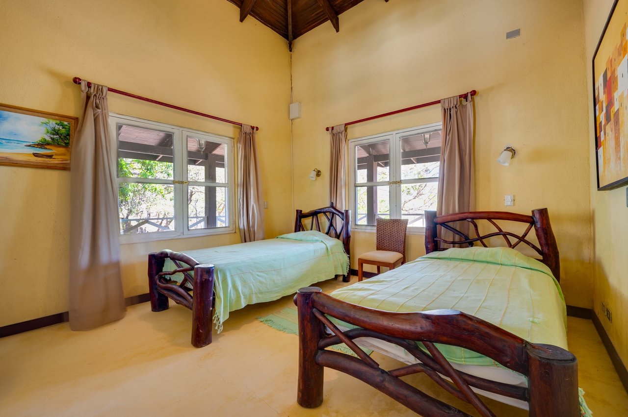 243 Hectares - Large Acreage - Costa Rica Investment Land. 