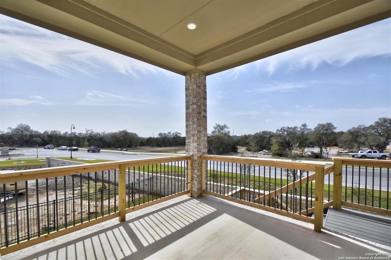 409 Dulce Vista
