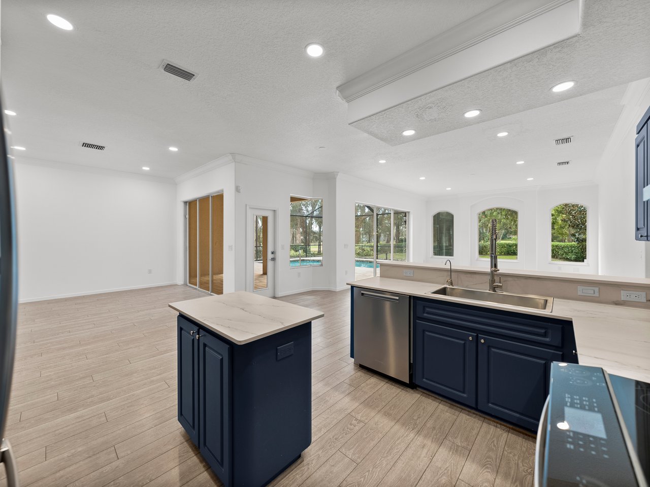 12632 OAK HOLLOW CT