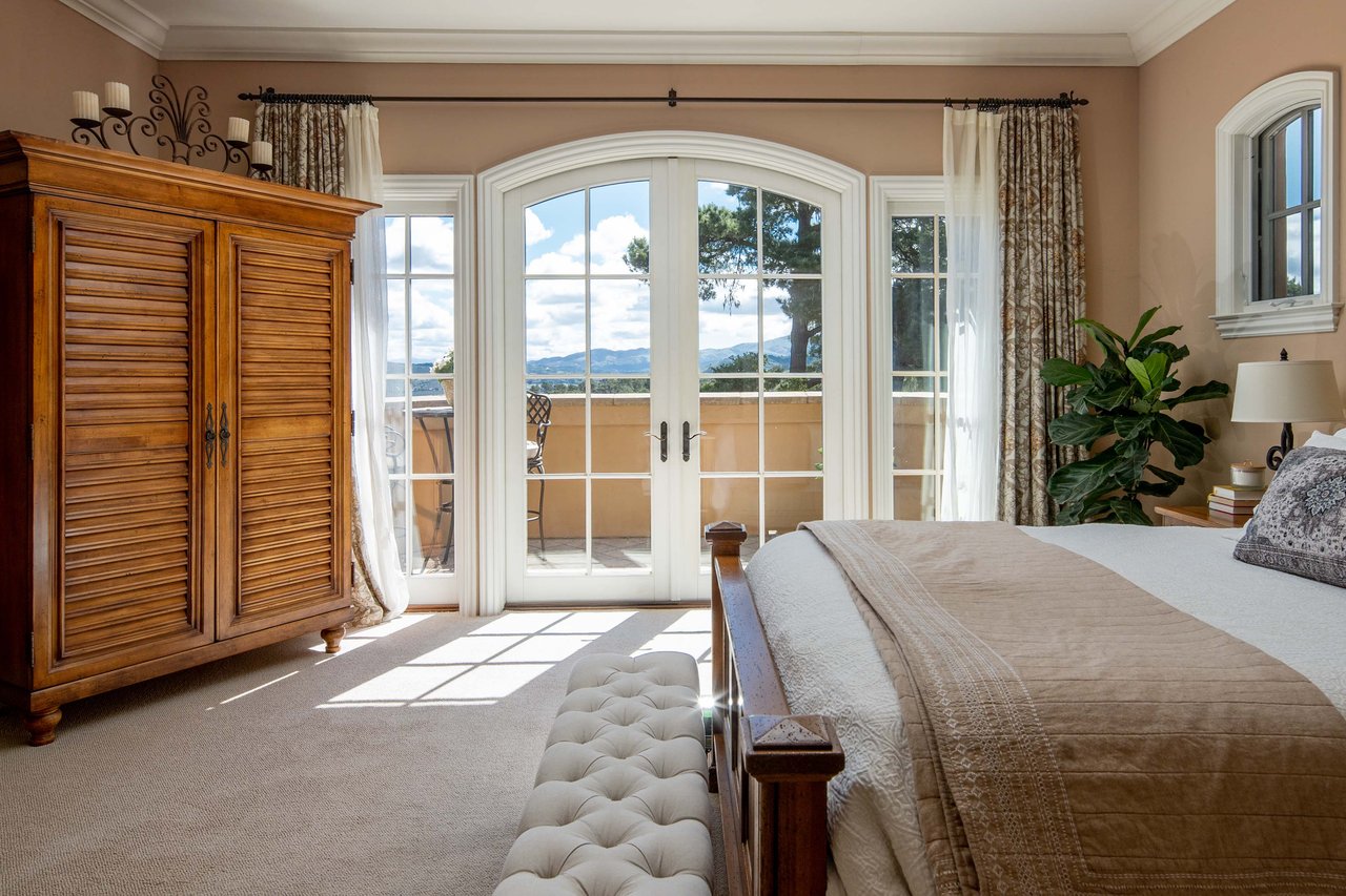7410 Alturas Court, Monterey