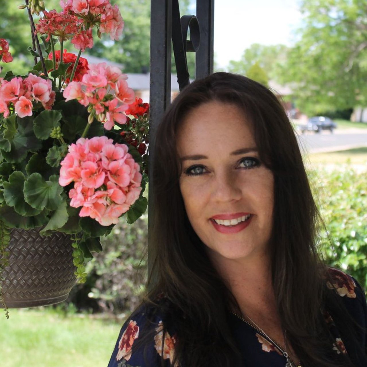 Annette Hayes Arvada, CO Real Estate Agent Headshot