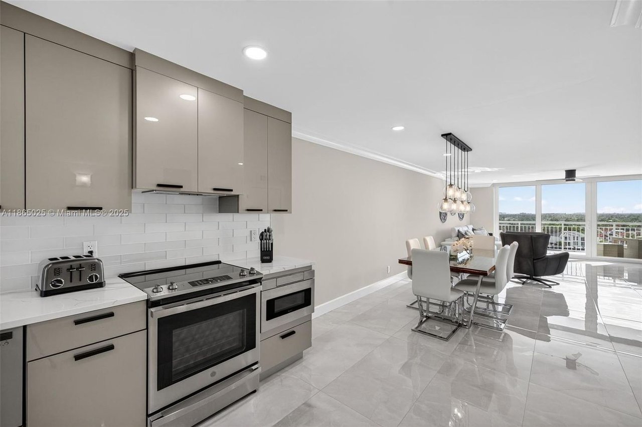 511 Bayshore Dr #1005