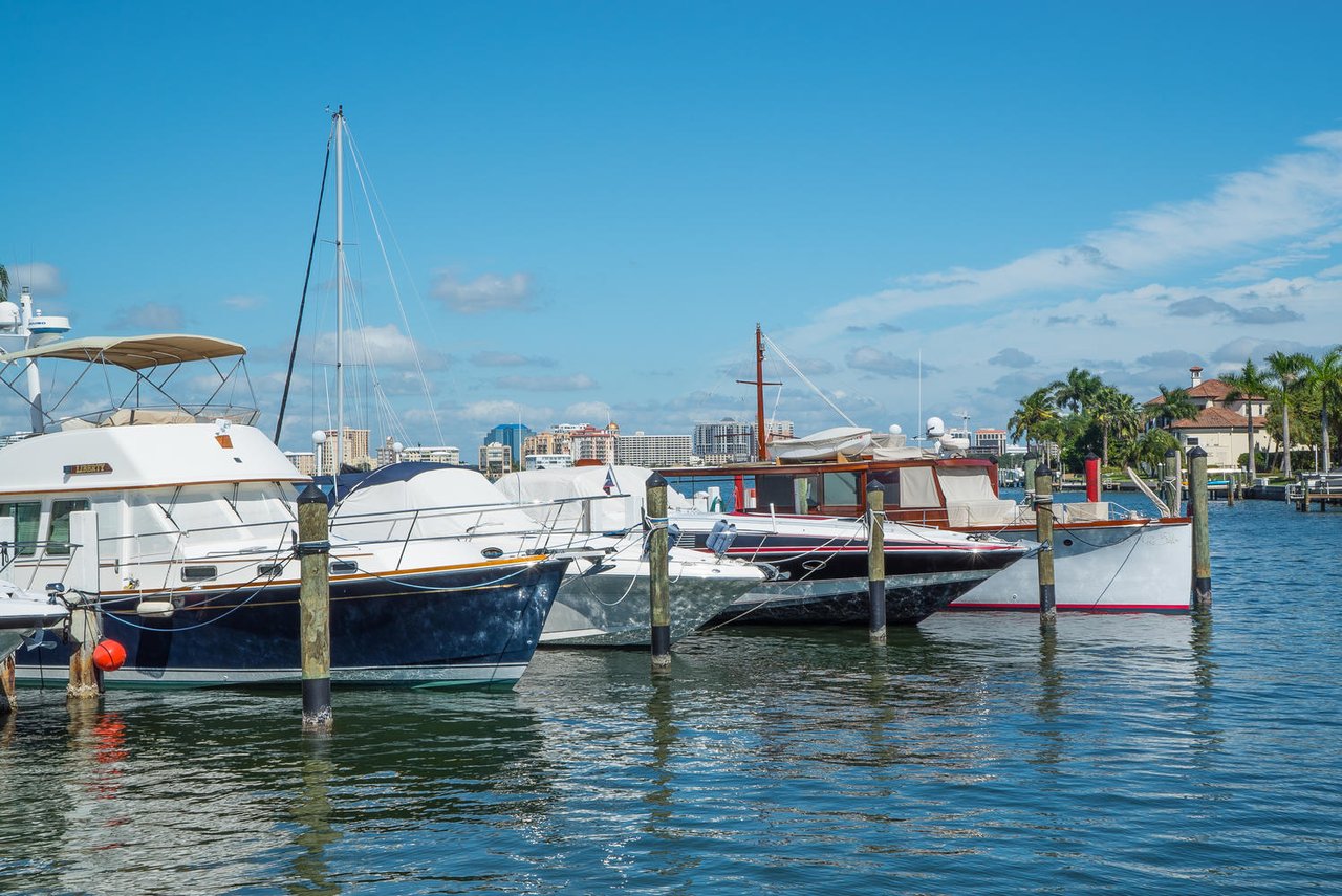 682 Mourning Dove Dr