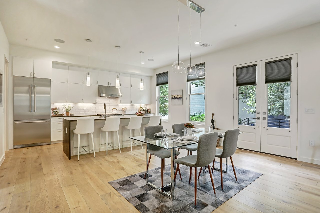 1410 Woodlawn Boulevard, Unit D | SELLER REPRESENTED