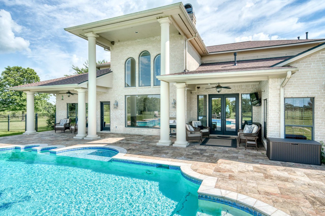 5538 FM 529 Bellville, Tx 77418