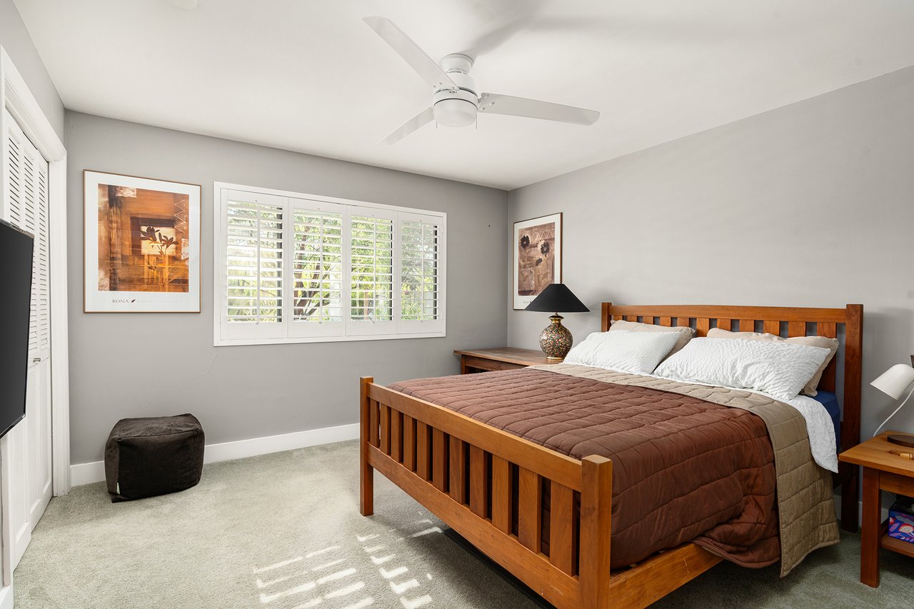 6511 E MONTEROSA Street