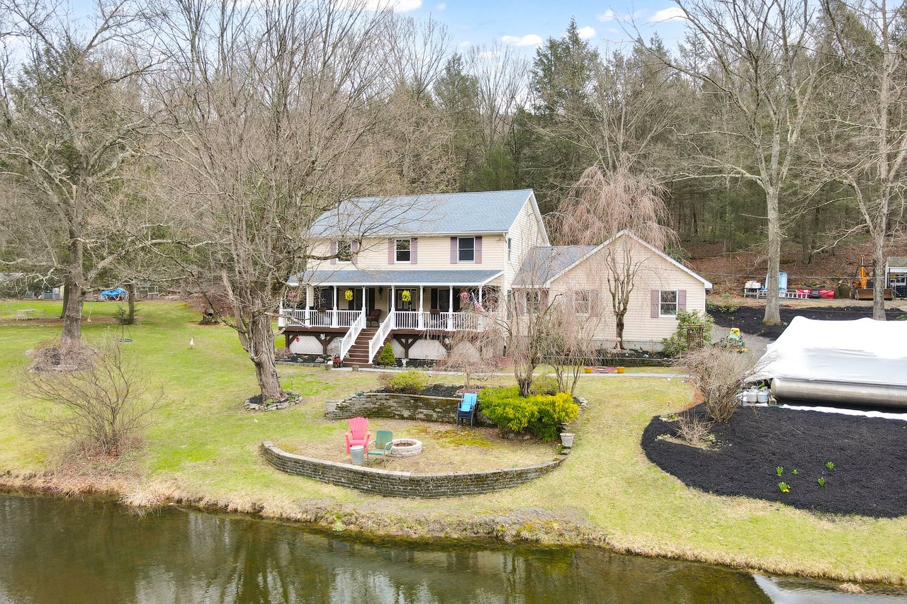 1285 Lakes Rd